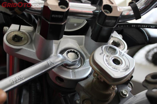 Pengen Motor Tetap Nyaman Dikendarai, Tipsnya Cuma Perhatikan 3 Bagian Ini