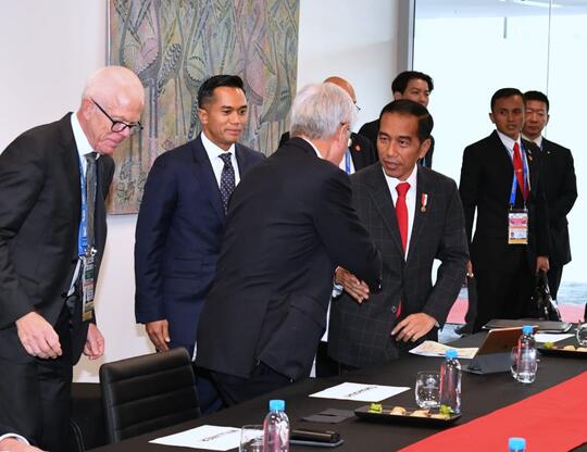 Kenapa Presiden Jokowi Sering Unggah Kegiatannya di Medsos?