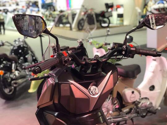 Satu-Satunya Rival Head To Head Honda ADV150, Shock Depan Sudah Upside Down