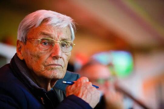 Piet de Visser : Sang Pencari Bakat Sepak Bola (Scout) Legendaris
