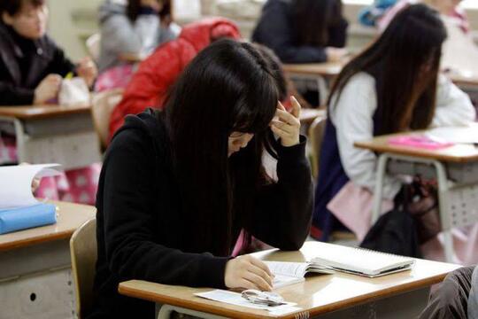 Smartwatch Jadi Alat Menyontek Siswa Di Ujian Sekolah