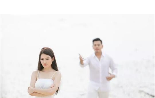 Galau: Gelisah antara Lanjut atau Udahan. Bijak Memutuskan, Tetap Tinggal atau Pergi?