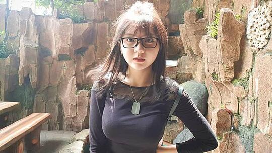Mengenal Sosok Youtuber Gaming Super Cantik Sarah Viloid, Bikin Meleleh Liatnya