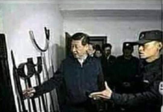 Benarkah Ini Foto-foto Perlakuan Pemerintah Cina di Kamp Muslim Uighur?