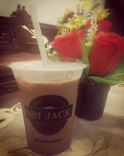SHI-JACK - TEMPAT 'NYUSU' ENAK DI SOLO