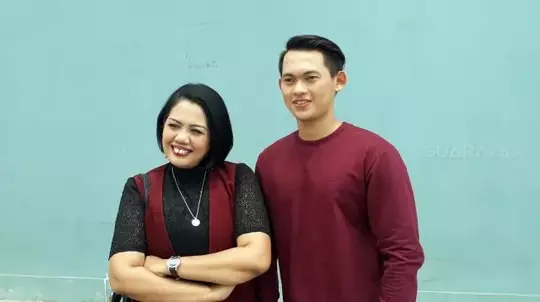 Wow, Inilah Deretan Mantan 'Berondong' Mpok Elly Sugigi, Pinter Yah Cari Pasangan
