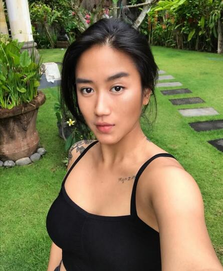 6 Pesona Karakter Chef Renatta Moeloek yang Dijamin Bakal Bikin Agan Klepek-klepek