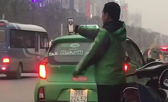 Viral Sopir Grab Thailand Divideo Call Istri Karena Dikira Selingkuh! Kok Bisa Ya?