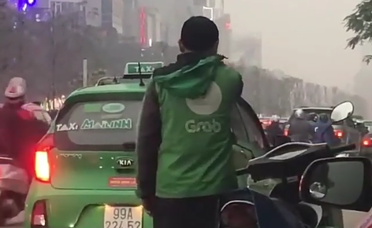 Viral Sopir Grab Thailand Divideo Call Istri Karena Dikira Selingkuh! Kok Bisa Ya?