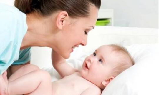 Kegiatan Sederhana Yang Dapat Meningkatkan Kemampuan Berbicara Anak < 2 Tahun