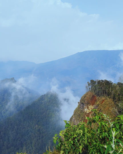 SANTUY MENDAKI GUNUNG DI MUSIM HUJAN - CATPER GUNUNG BURANGRANG 14-15 JANUARI 2020