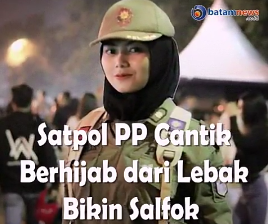 Warganet Geger Penampakan Satpol PP Cantik di Banjir Lebak, Manisnya Bikin Diabetes!