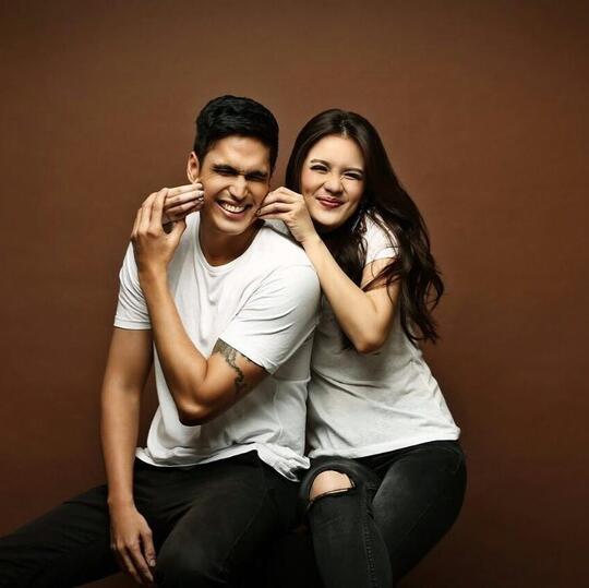 Foto Prewedding Low Budget Ala Artis Indonesia