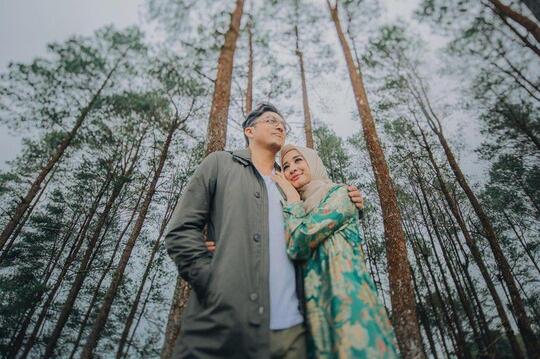 Foto Prewedding Low Budget Ala Artis Indonesia