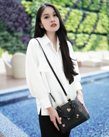 Sandra Dewi, Endorsenya Bukan Kaleng Kaleng! Tas Tas Mewah Sekelas LV Hingga CHANEL