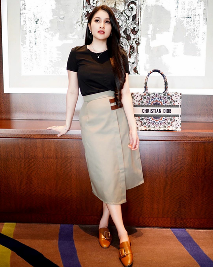 Sandra Dewi, Endorsenya Bukan Kaleng Kaleng! Tas Tas Mewah Sekelas LV Hingga CHANEL