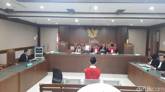Dede Lutfi "Sang Pembawa Bendera" Mengaku Alami Kekerasan Saat Pemeriksaan Polisi