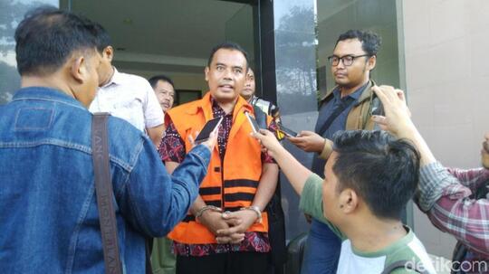 Di Sidang Suap, Tasdi Ungkap Uang Rp 100 Juta dari Ganjar Pranowo