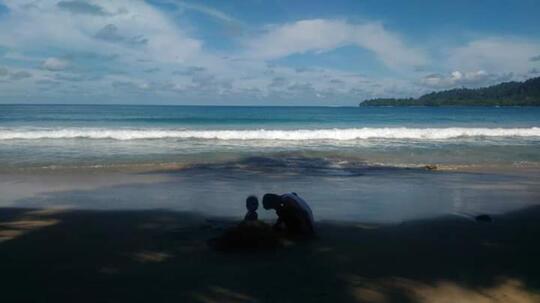 Pesona Pantai Undi, Distrik Masni, Manokwari, Papua Barat