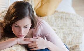 7 Alasan Kenapa Perempuan Suka Menarik Chatnya Kembali! Kamu yang Mana?