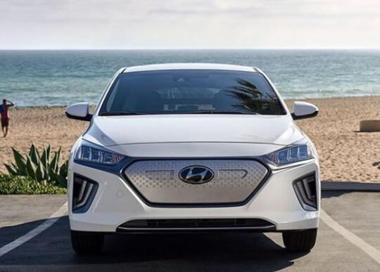 Mobil Listrik Hyundai Ioniq Dibanderol Rp569 juta, Sudah Bisa Dipesan