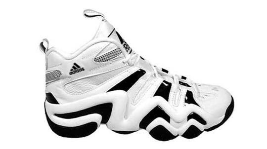 Sepatu-Sepatu Yang Menghantarkan Kobe Bryant menjadi Legenda NBA