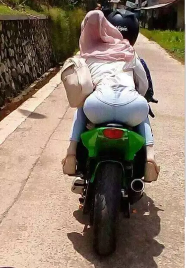 8 Gambaran gak Enaknya Bonceng Motor Gede. Yang Terlihat Keren Belum Tentu Nyaman,Ya~