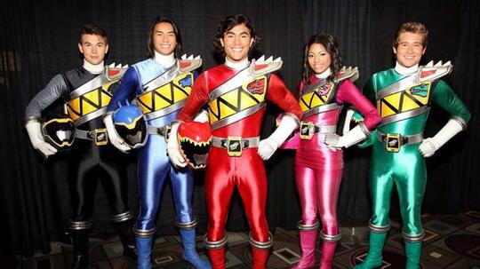 Ternyata Power Rangers Biru adalah Aktor Indonesia, Siapakah Dia?