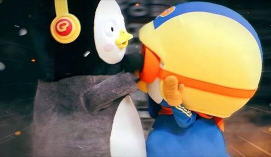 Yuk, Kenalan dengan Pengsoo : Penguin yang Populernya Ngalahin BTS
