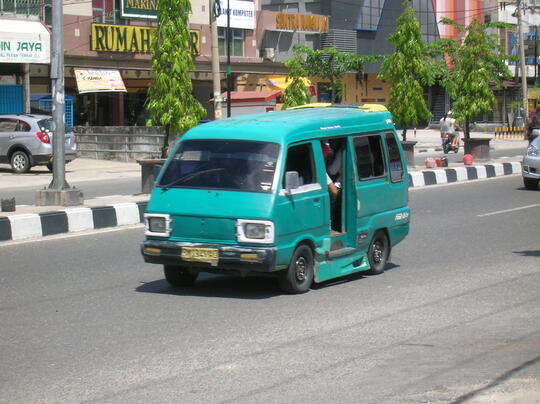 Kenapa Indonesia Akrab dengan Macet? Mari Kita Bahas Kuy!