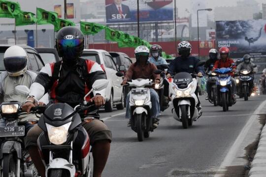 Kenapa Indonesia Akrab dengan Macet? Mari Kita Bahas Kuy!