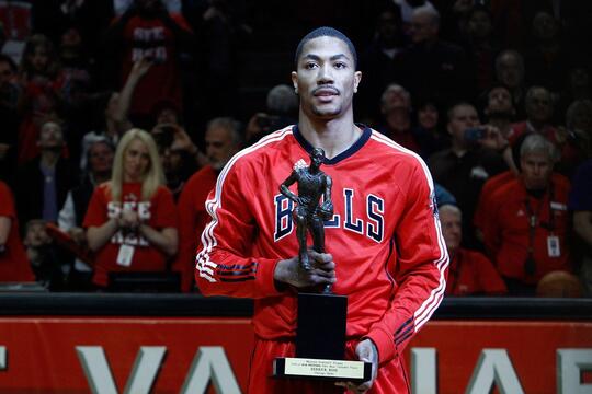 DERRICK ROSE. KETIKA NASIB BERKATA LAIN
