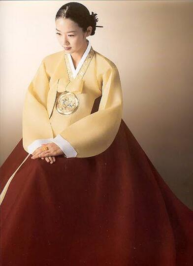 Cantiknya Warna-warna Baju Tradisional Korea
