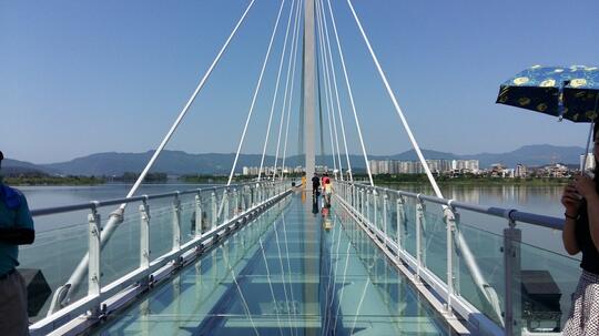 Soyanggang Skywalk, Destinasi Wisata Unik Korea Dengan Sensasi Berjalan Diatas Air