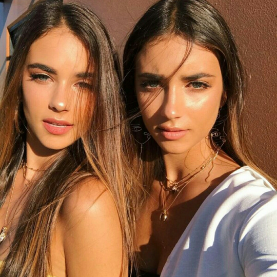 Twins Australia Tercantik di Negaranya. Awas Meleleh!