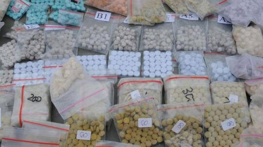 Obat Dan 'Narkoba' Paling Ngetrend Di Era 80an & 90an