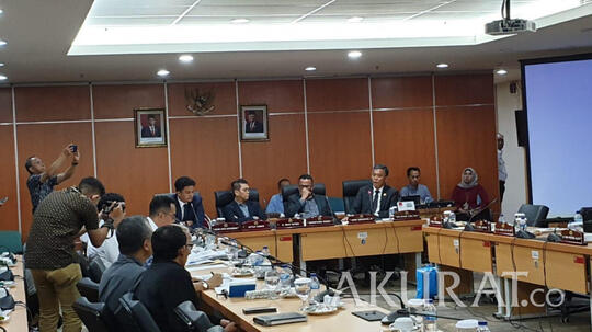 Ketua DPRD ke Anak Buah Anies: Jangan Merasa Otak Lu Pintar Sendiri