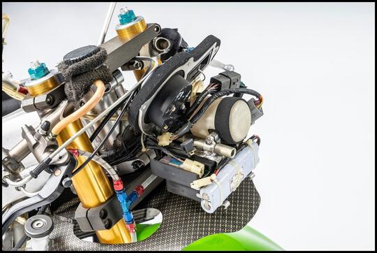 Motor Balap GP Kawasaki Jadul, Mesinnya Aneh Banget Punya Konfigurasi V Kebalik