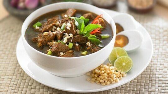 Resep Rawon Daging Sapi Khas Jawa Timur untuk Santap Malam Spesial