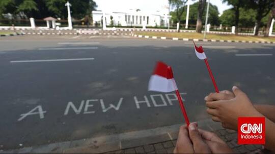 Siang Di Seberang Istana, Anak Jalanan Terpenjara Di Negeri Yang Sangat Kaya