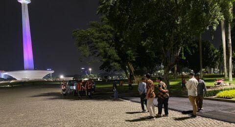 Tak Peduli DPRD&UU Cagar Budaya, Anies Pasang Aspal di Monas Untuk Lintasan Formula E