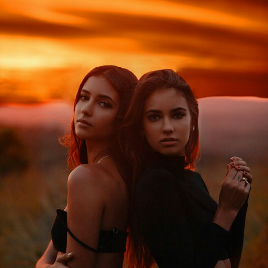 Twins Australia Tercantik di Negaranya. Awas Meleleh!