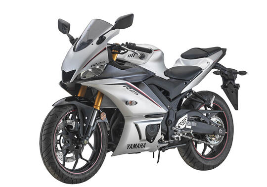 Yamaha Datangkan Model R25 Terbaru, Pasti Kalian Suka Yang Ini