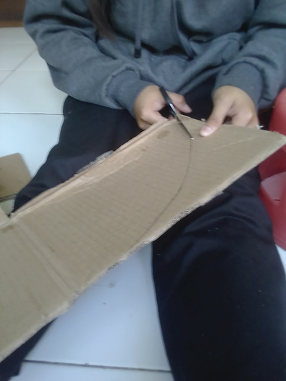 Bikin Kreasi Topeng Superhero dan Rak Serbaguna Dari Bahan Bekas, Yuk Intip Caranya !