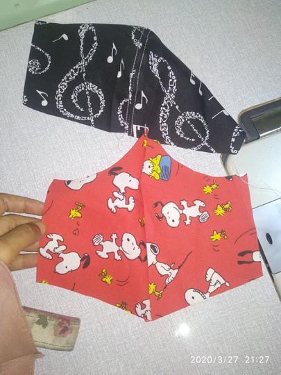Mumpung di Rumah, Harus Tetap Produktif. Kuy Bikin Masker Kain Sendiri!