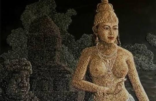 Pakaian Wanita Nusantara Di Masa Lalu Telanjang Dada