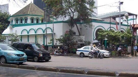3 Jemaah Positif Corona, Ratusan Warga Diisolasi di Masjid Jakbar