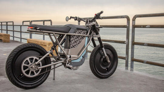 Cleveland Falcon: Motor Listrik Bergaya Neo - Retro