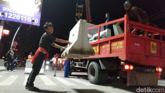 Blokade Beton Dibongkar, 5 Ruas Jalan Kota Tegal Dibuka Malam Ini