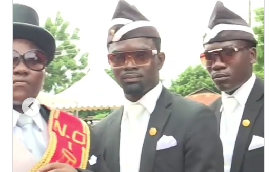 Di Balik Dancing Pallbearsers, Tarian Perayaan Kematian Asal Ghana! Aneh Gak Sih?